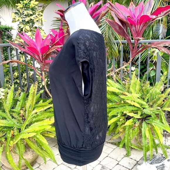 Express Lace Back Dolman Tee - Picture 2 of 6